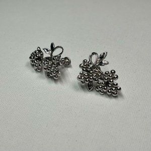 RETRO Coro Silver Grapevine Screw back Earrings